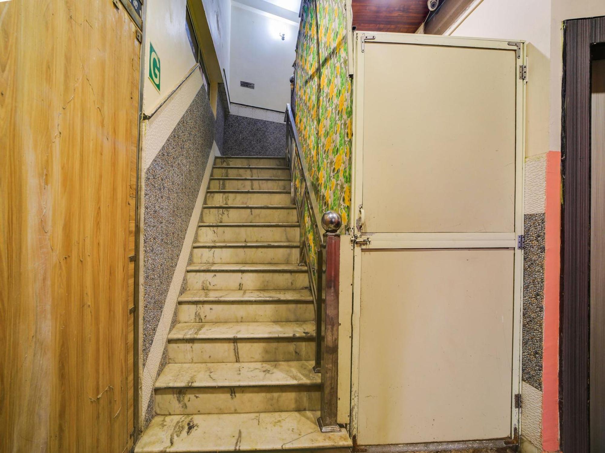 בהופאל Hotel O Jagdamba Hotel מראה חיצוני תמונה
